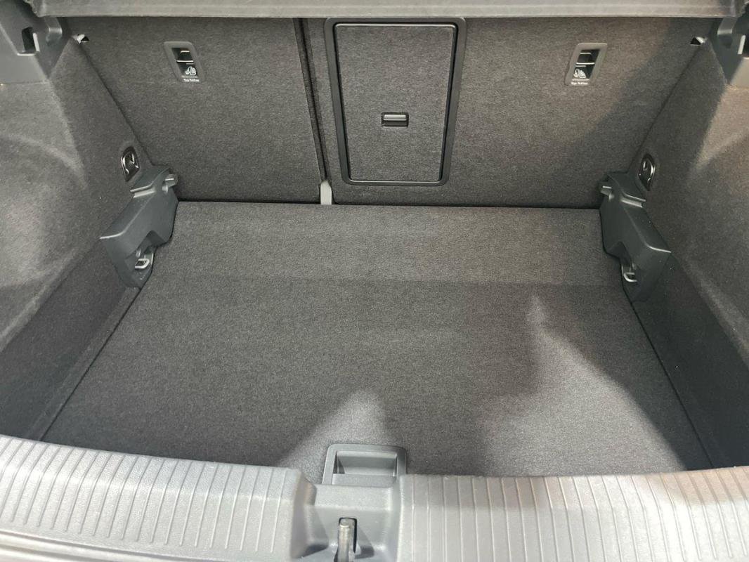 Volkswagen T-Roc - Photo 31