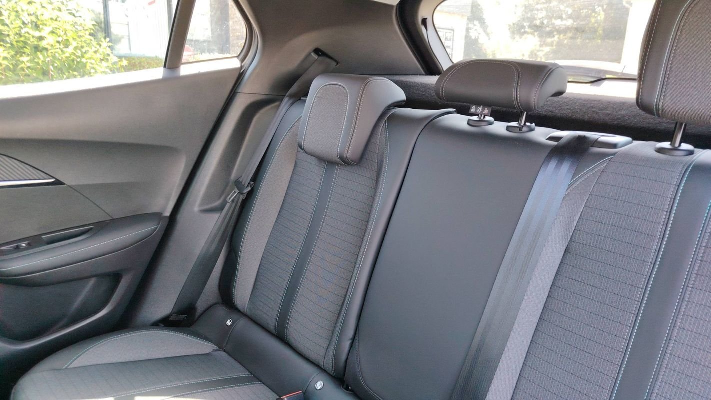 Peugeot 2008 - Photo 9