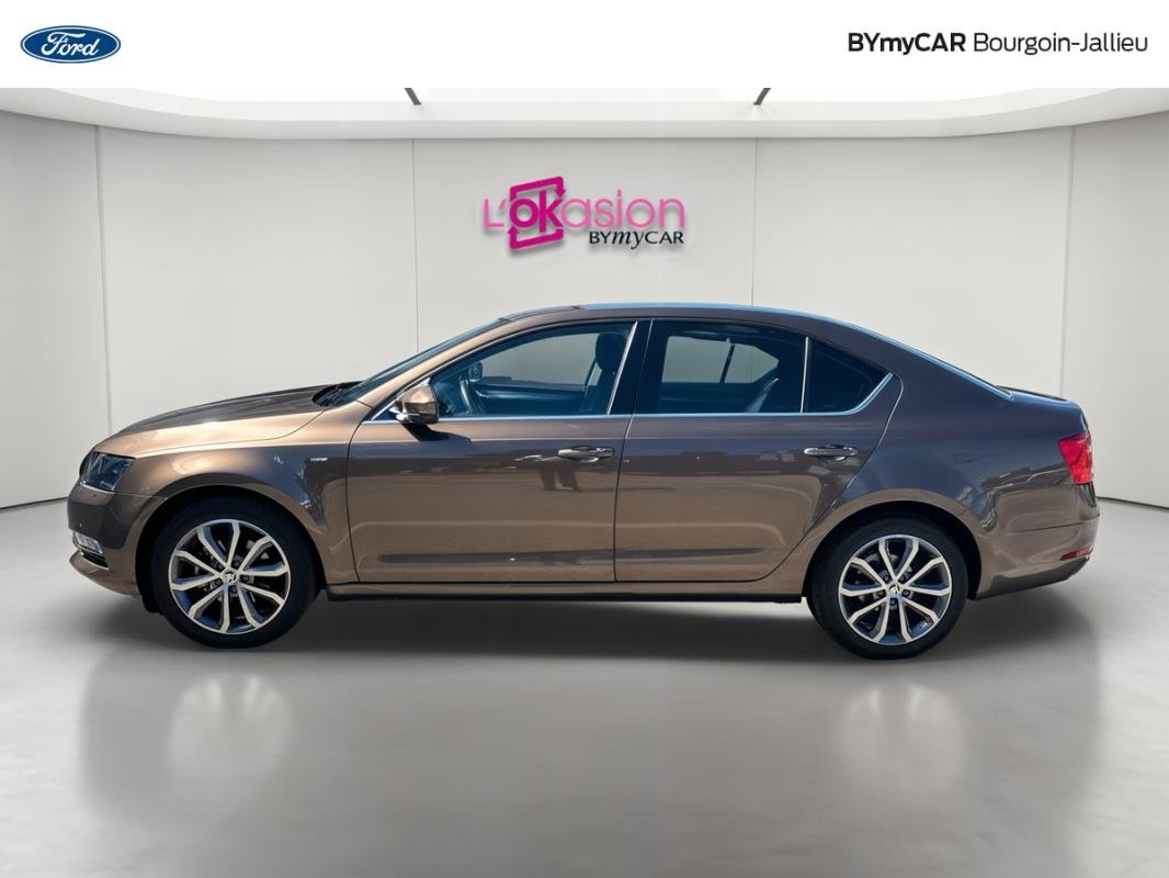 Skoda Octavia - Photo 2