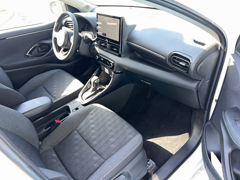 Toyota Yaris - Photo 12