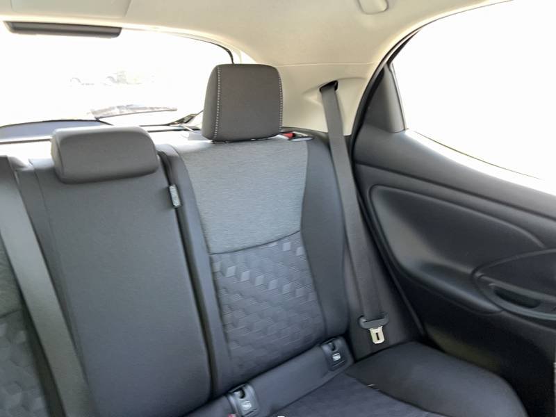 Toyota Yaris - Photo 13