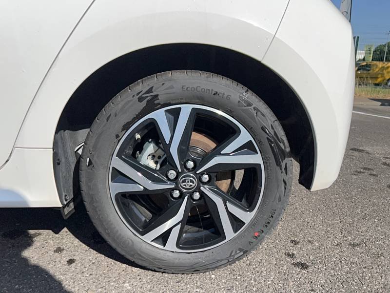 Toyota Yaris - Photo 16