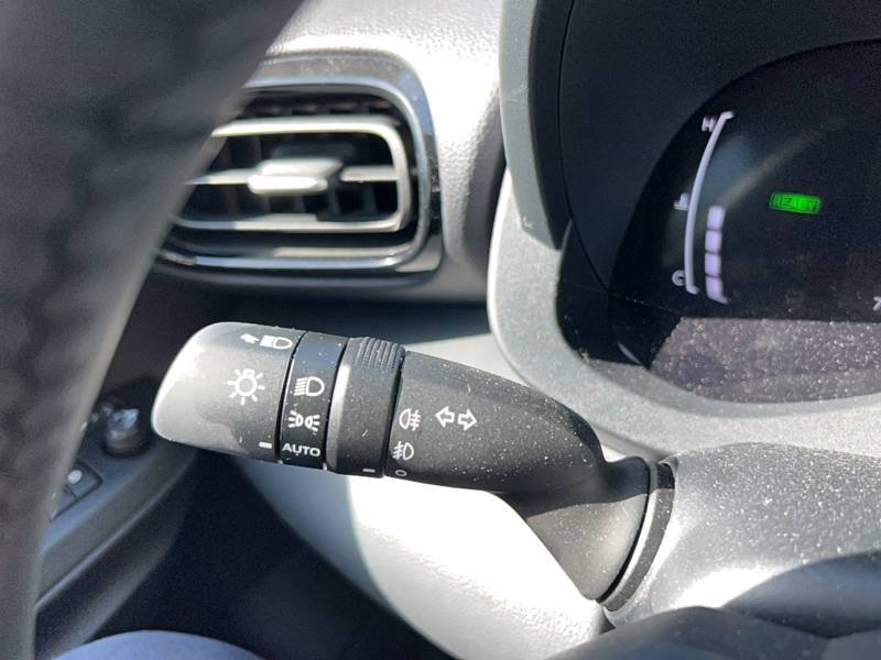 Toyota Yaris - Photo 33