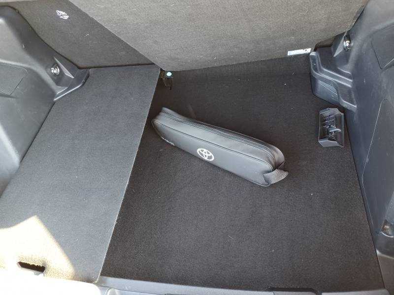 Toyota Yaris - Photo 11