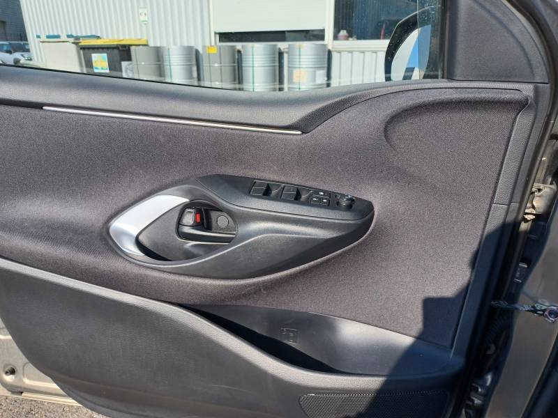 Toyota Yaris - Photo 24
