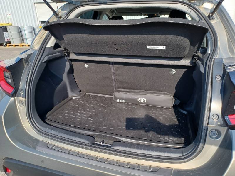 Toyota Yaris - Photo 10