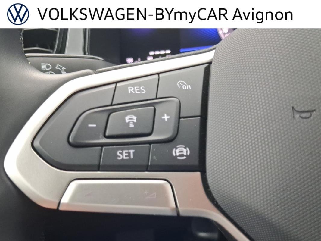 Volkswagen T-Roc - Photo 32