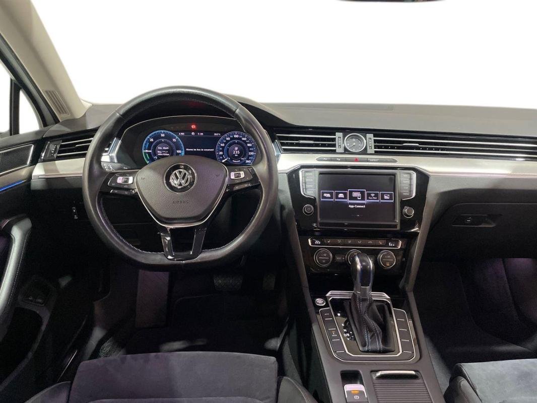 Volkswagen Passat SW - Photo 24