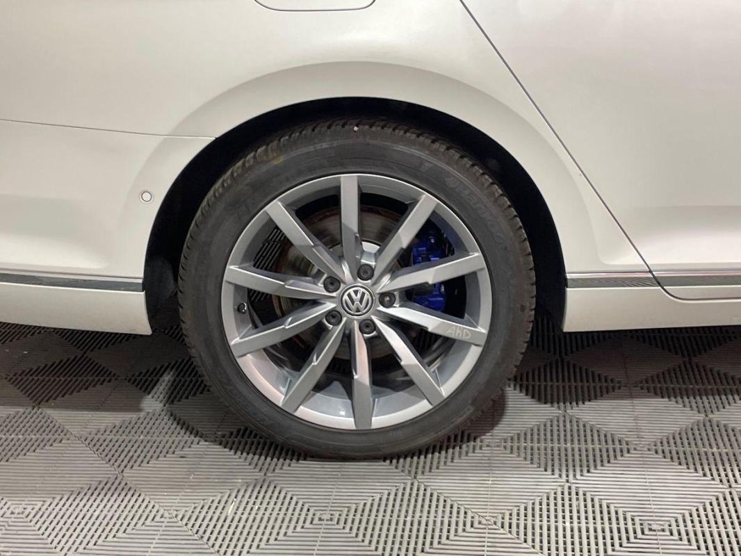 Volkswagen Passat SW - Photo 28