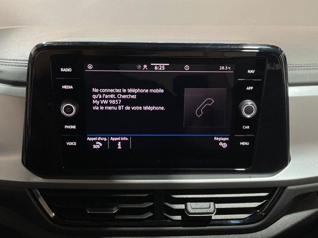 Volkswagen T-Roc - Photo 17