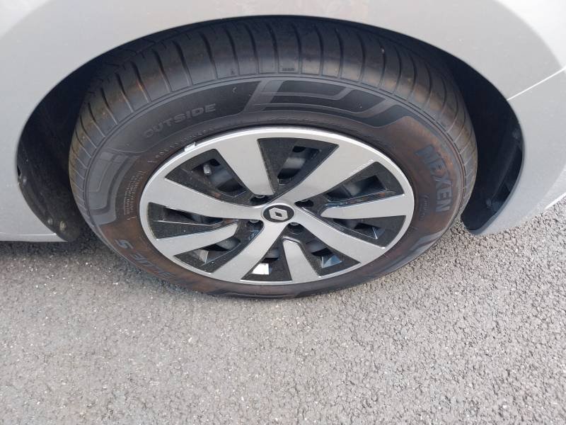 Renault Clio - Photo 15