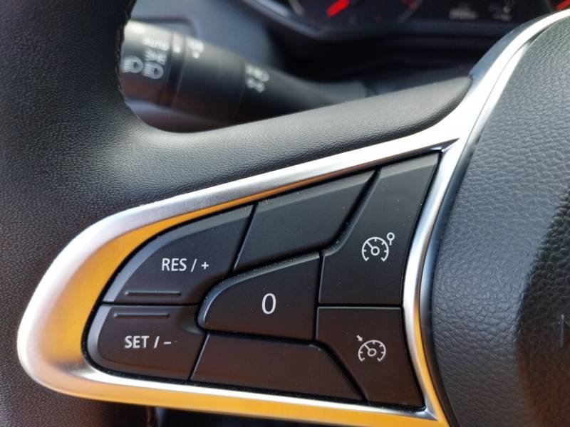 Renault Clio - Photo 25