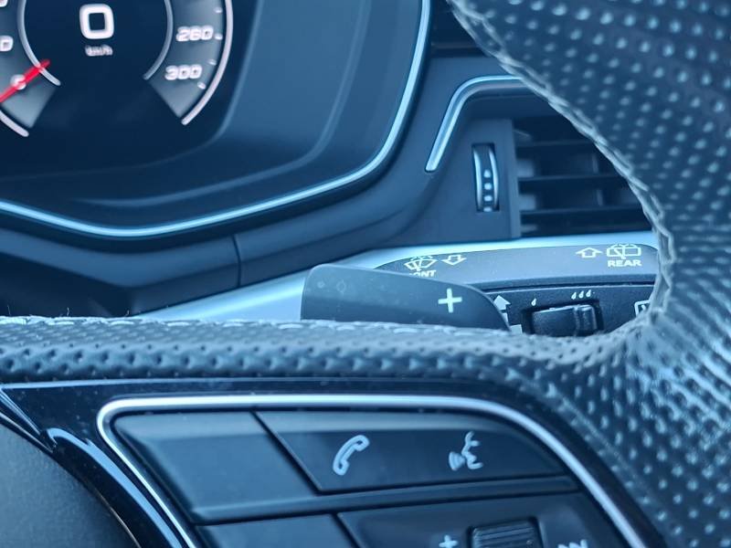 Audi A4 - Photo 11