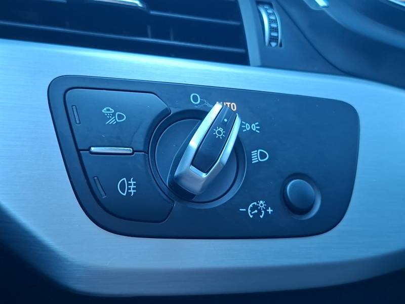 Audi A4 - Photo 15