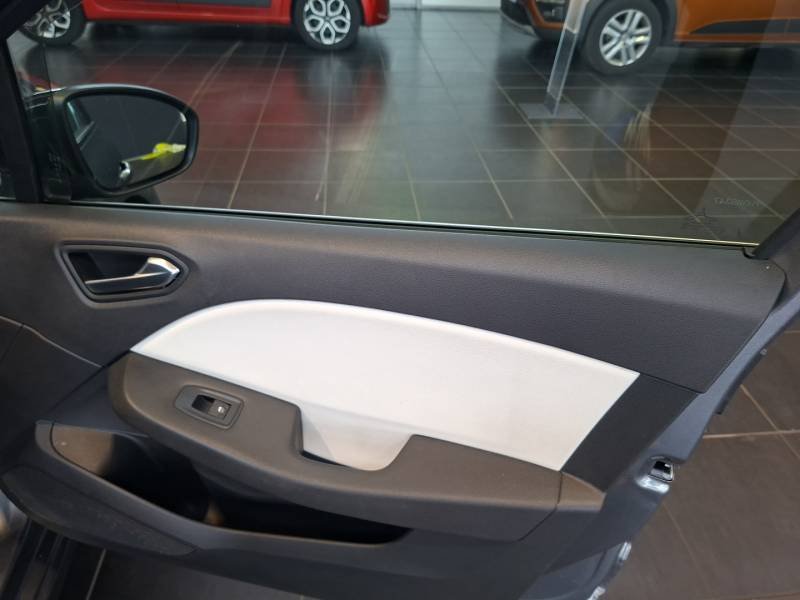 Renault Clio - Photo 13