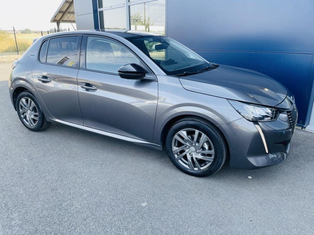 Peugeot 208 - Photo 18