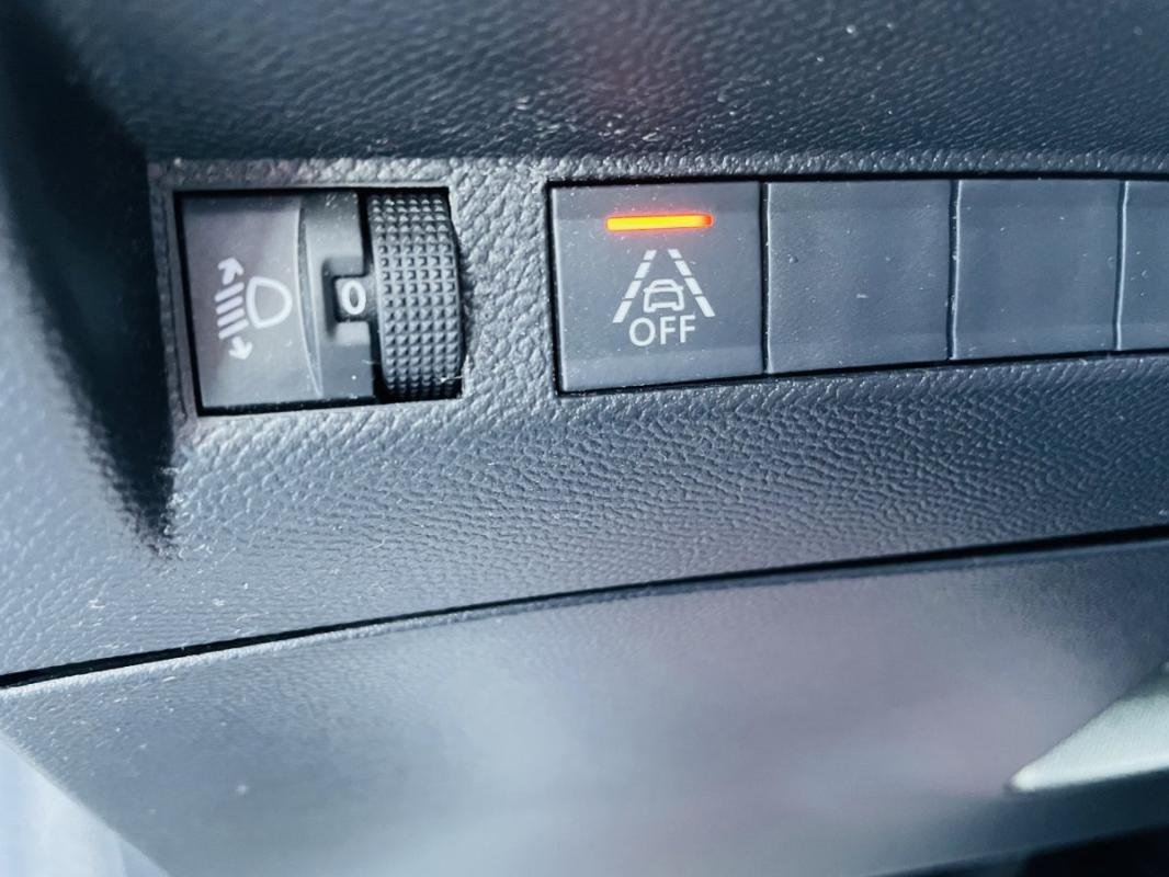 Peugeot 208 - Photo 27