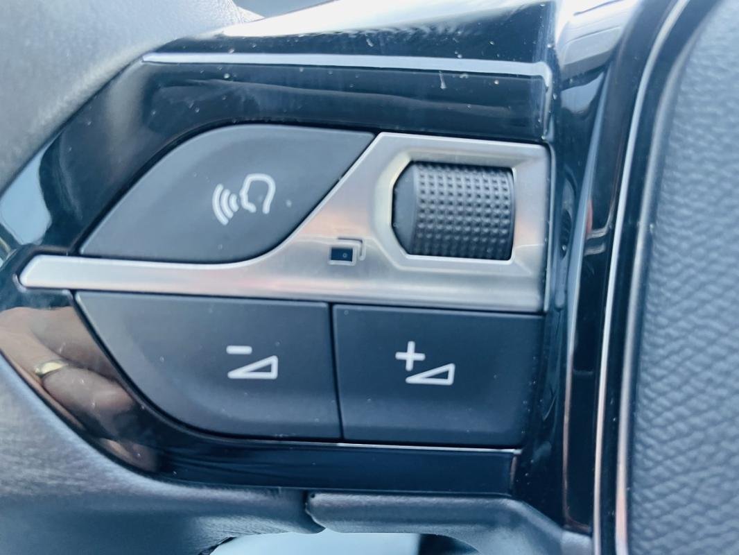 Peugeot 208 - Photo 28