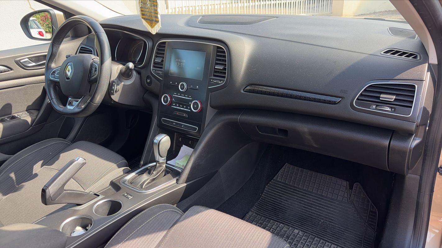 Renault Mégane - Photo 10