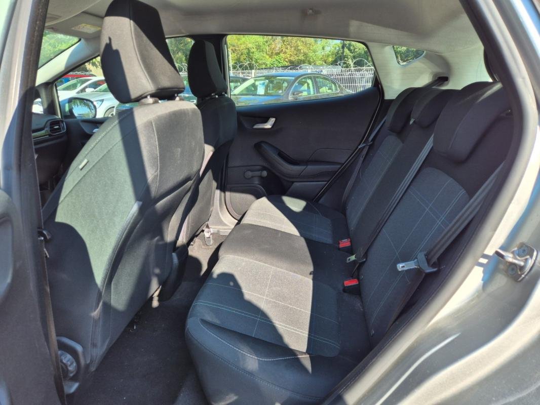 Ford Fiesta - Photo 8
