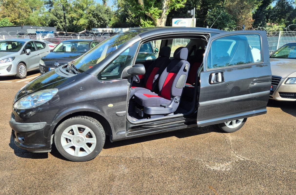 Peugeot 1007 - Photo 5