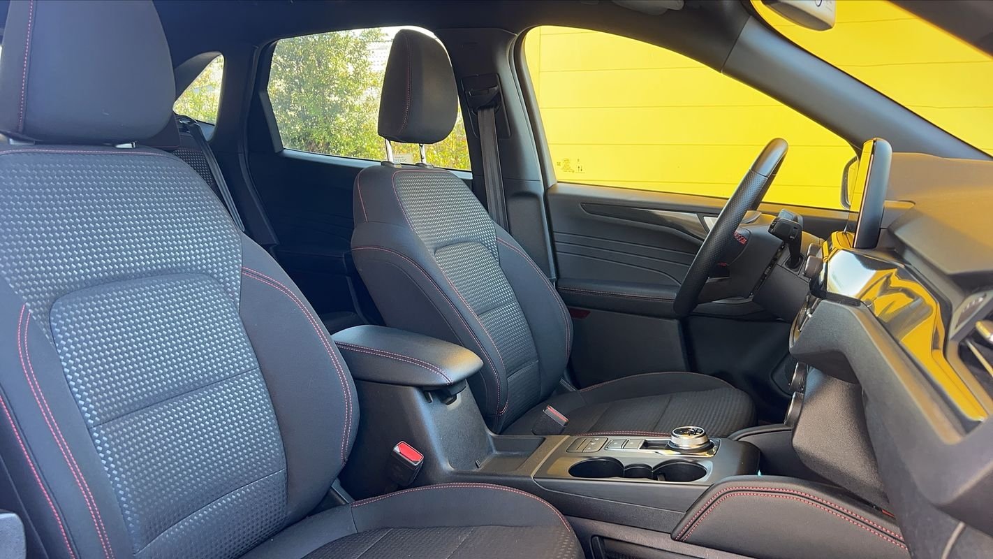 Ford Kuga - Photo 25