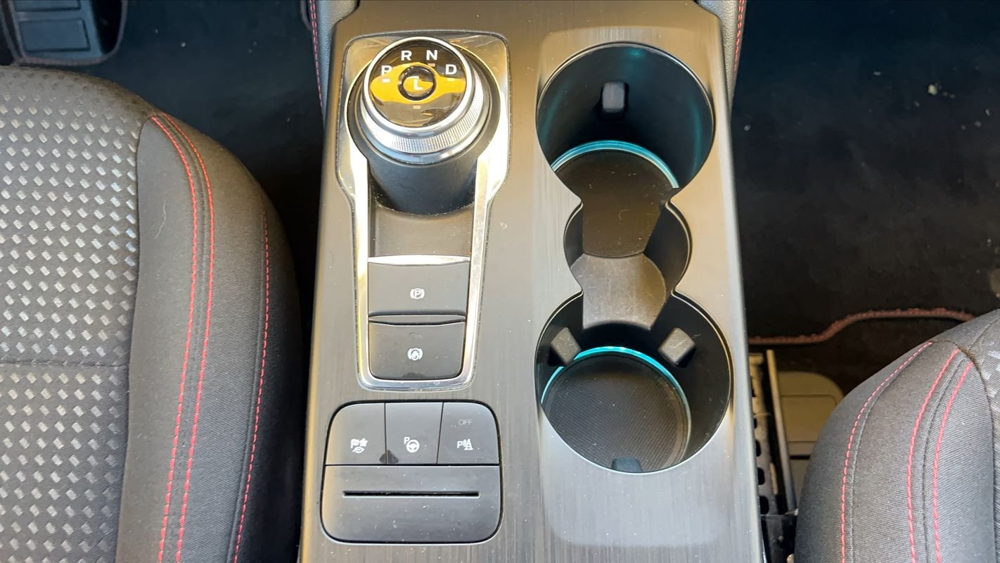 Ford Kuga - Photo 27