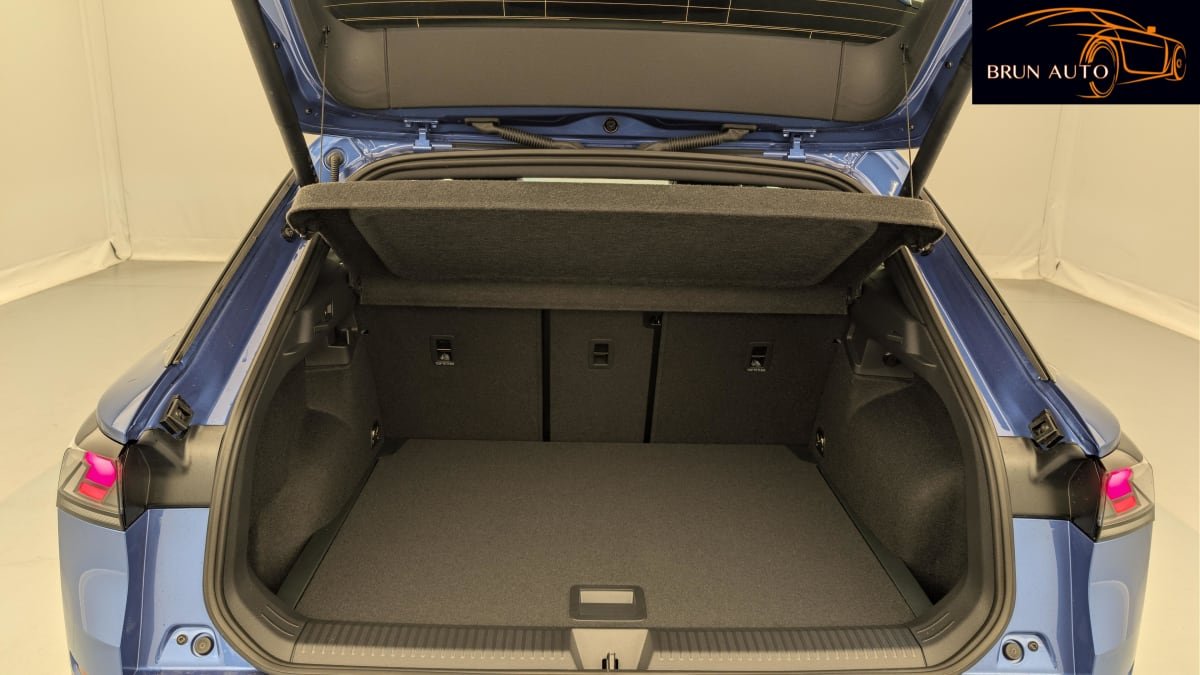 Volkswagen T-Roc - Photo 11