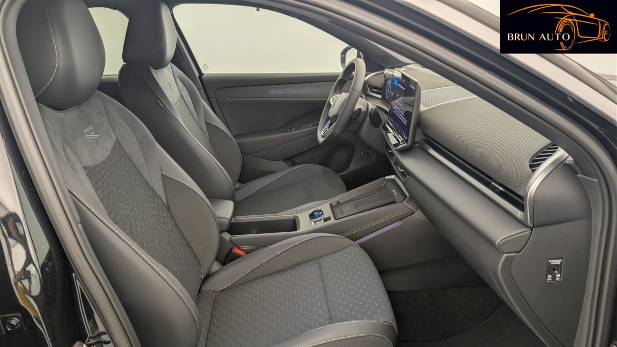 Volkswagen T-Roc - Photo 41