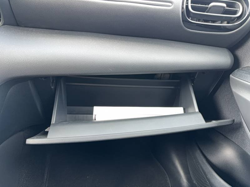 Toyota Yaris - Photo 27