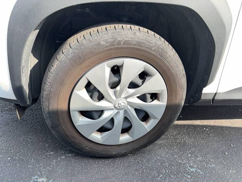 Toyota Yaris - Photo 9