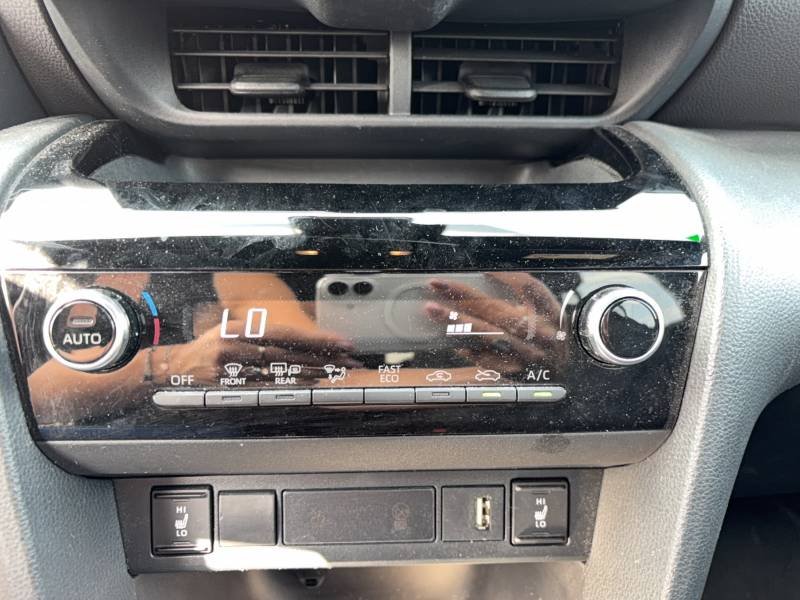 Toyota Yaris - Photo 18