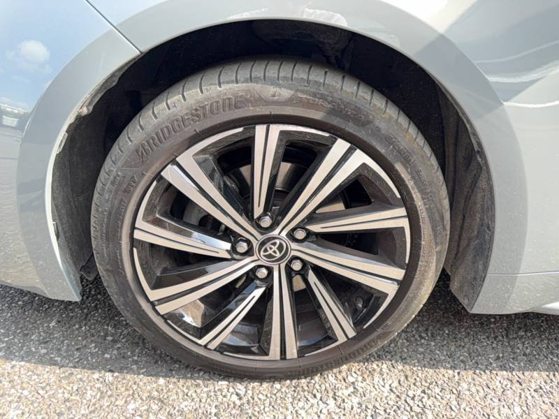 Toyota Corolla - Photo 9