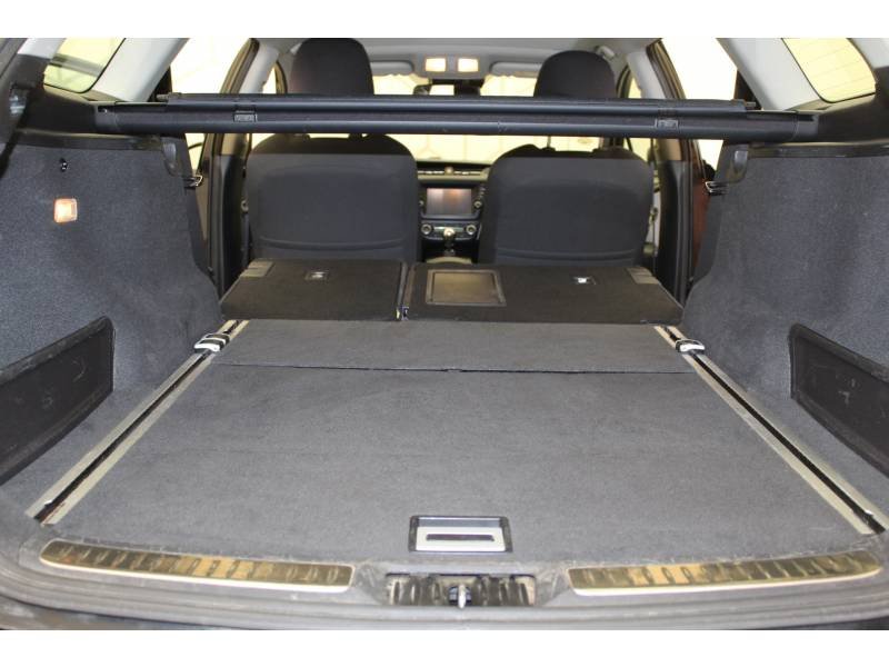 Toyota Avensis - Photo 16