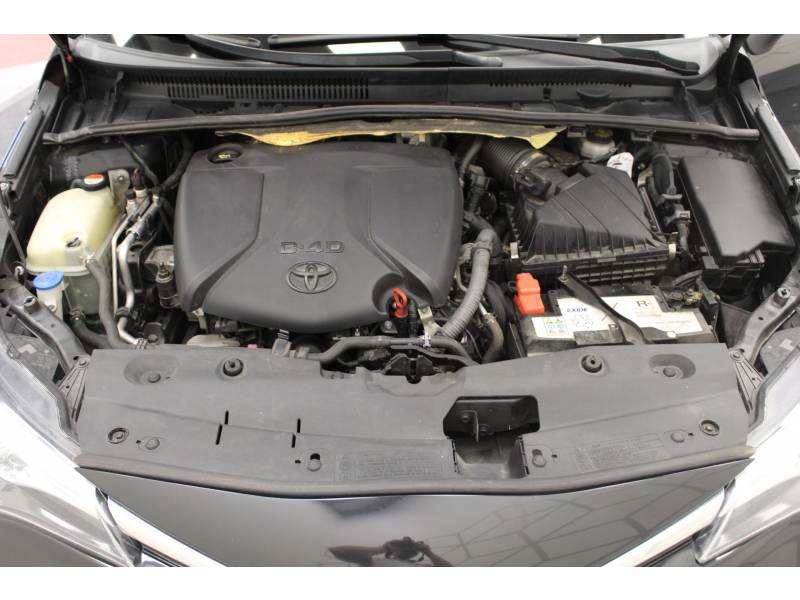 Toyota Avensis - Photo 17