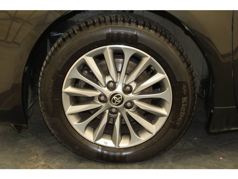 Toyota Avensis - Photo 18
