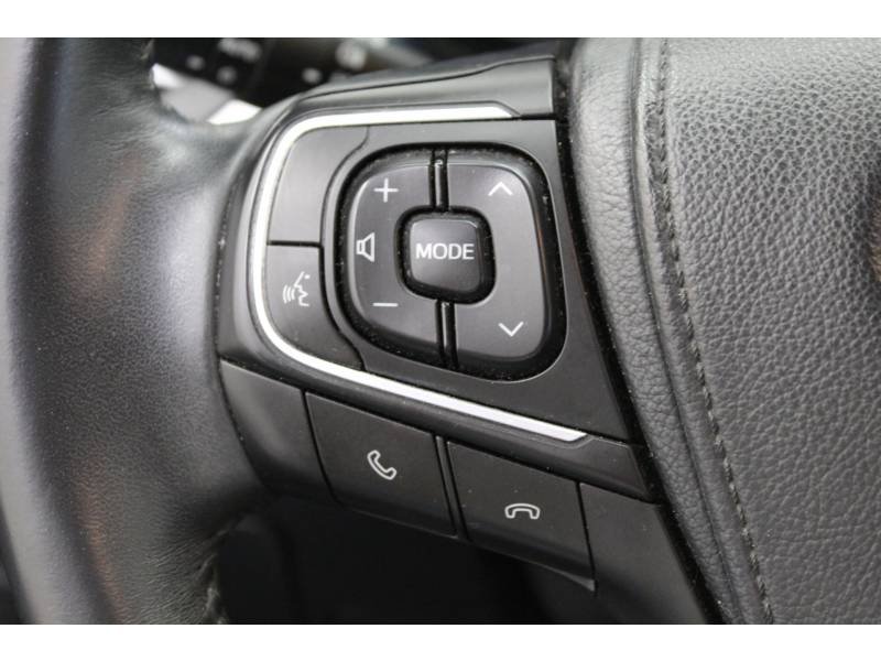 Toyota Avensis - Photo 23