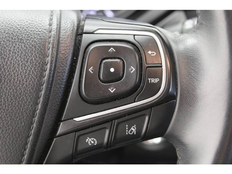 Toyota Avensis - Photo 24