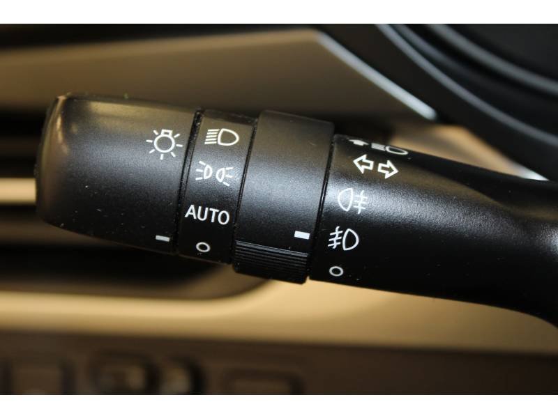 Toyota Avensis - Photo 26