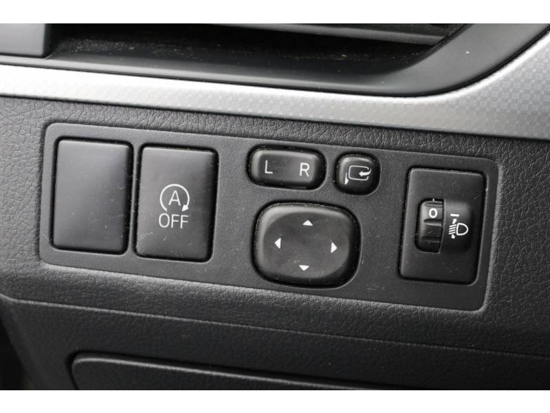 Toyota Avensis - Photo 29