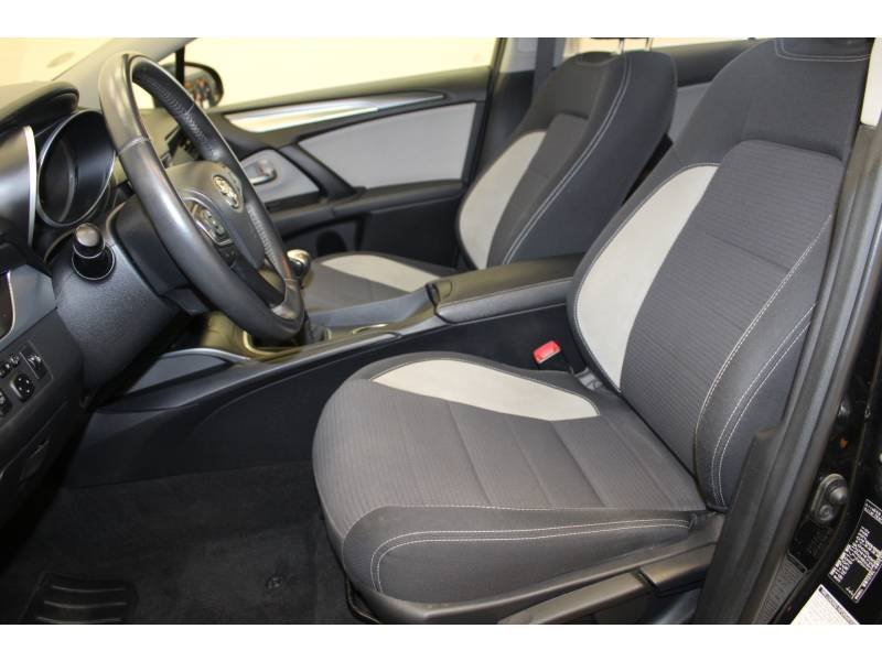 Toyota Avensis - Photo 10