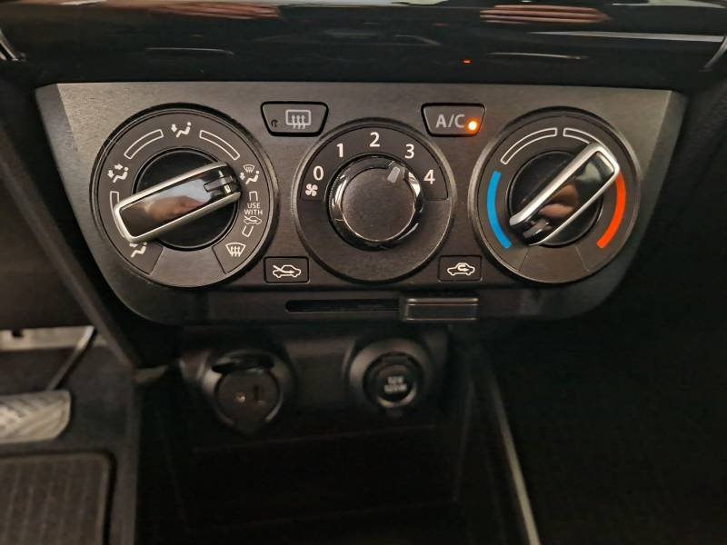 Suzuki Swift - Photo 29