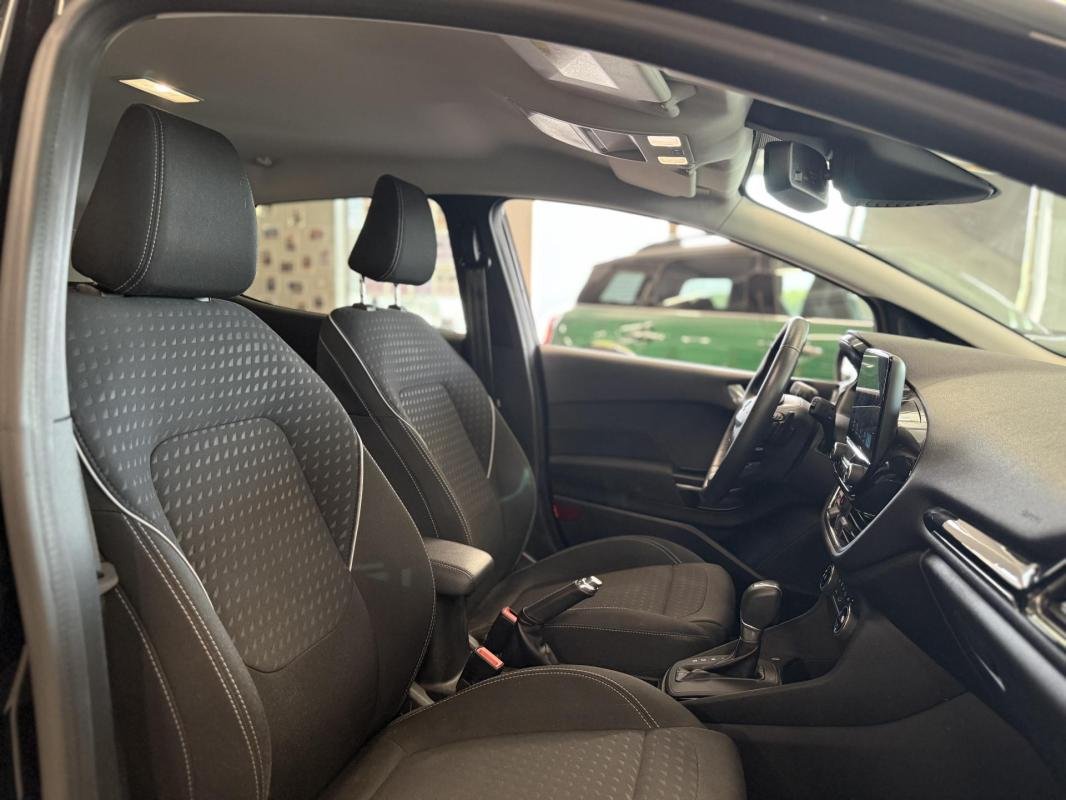 Ford Fiesta - Photo 11