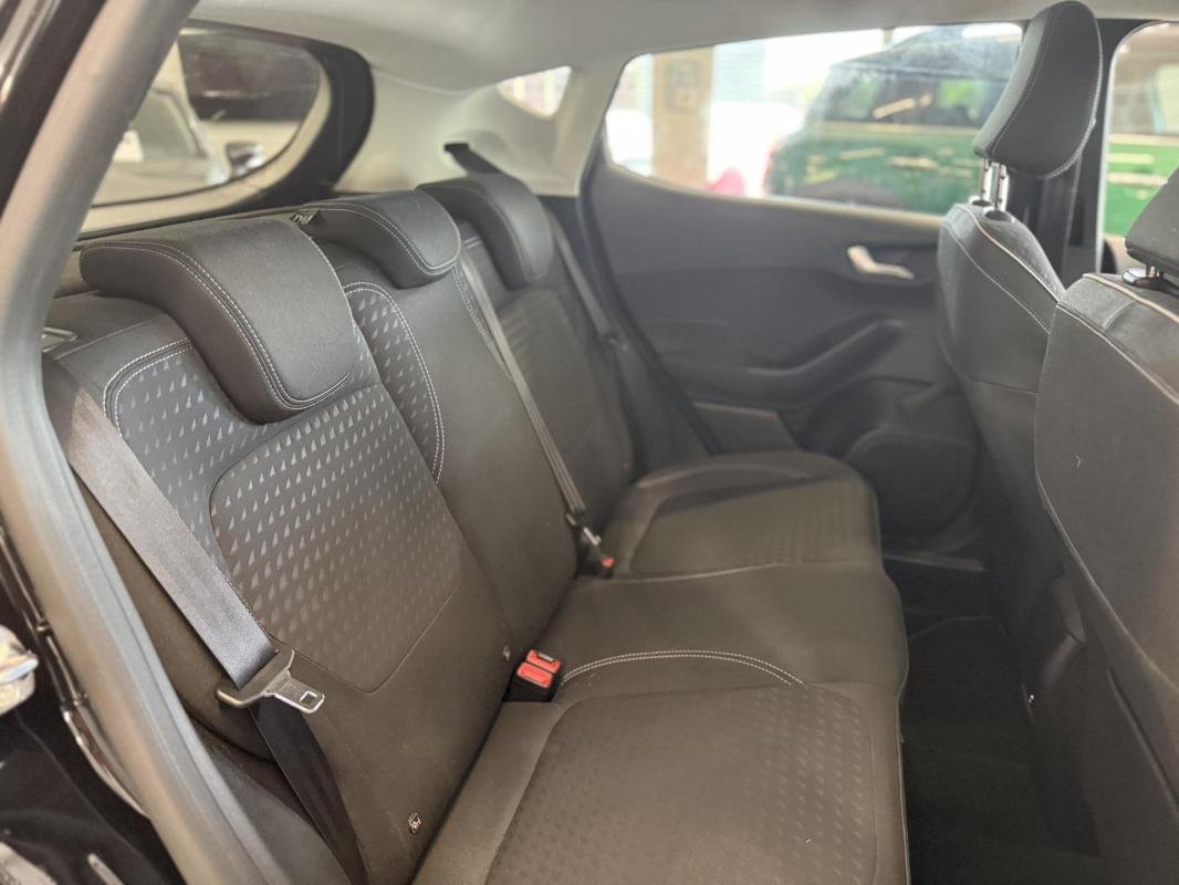 Ford Fiesta - Photo 12