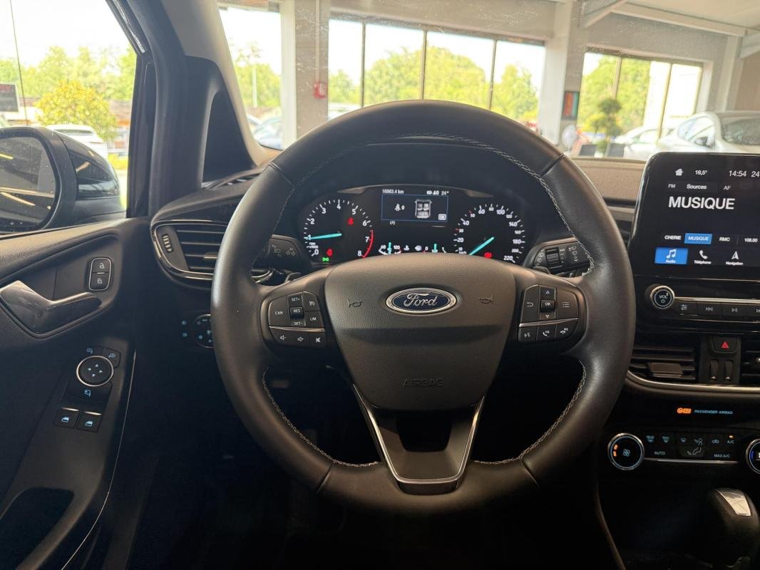 Ford Fiesta - Photo 14