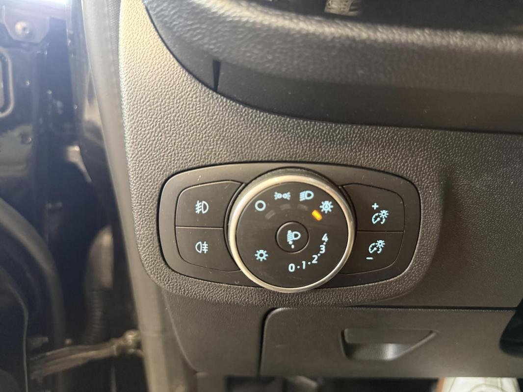 Ford Fiesta - Photo 21