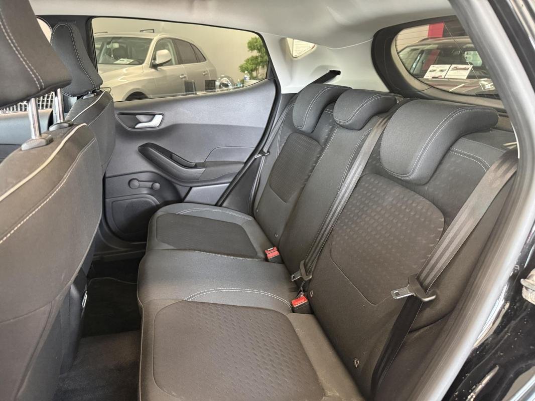 Ford Fiesta - Photo 10