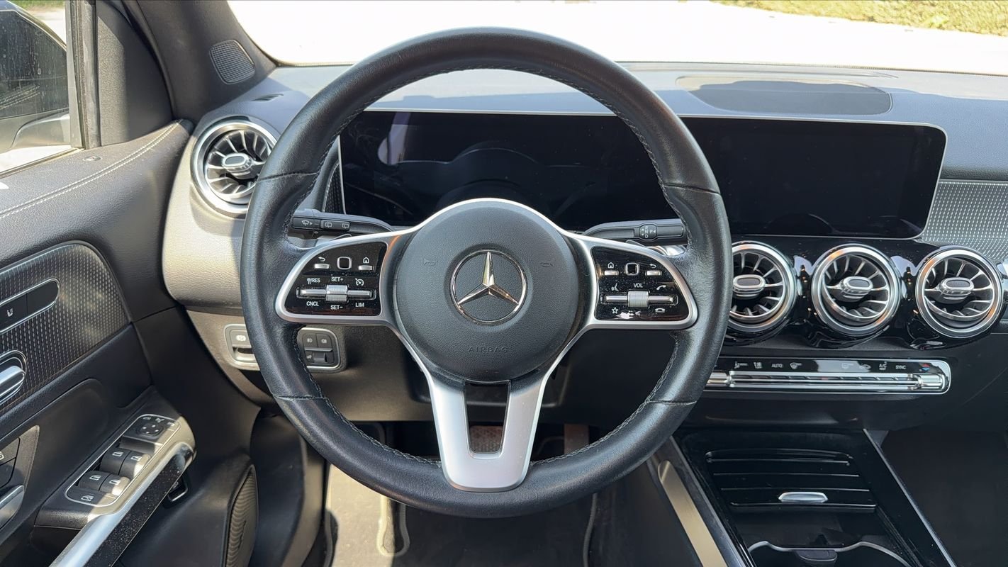 Mercedes GLB - Photo 22
