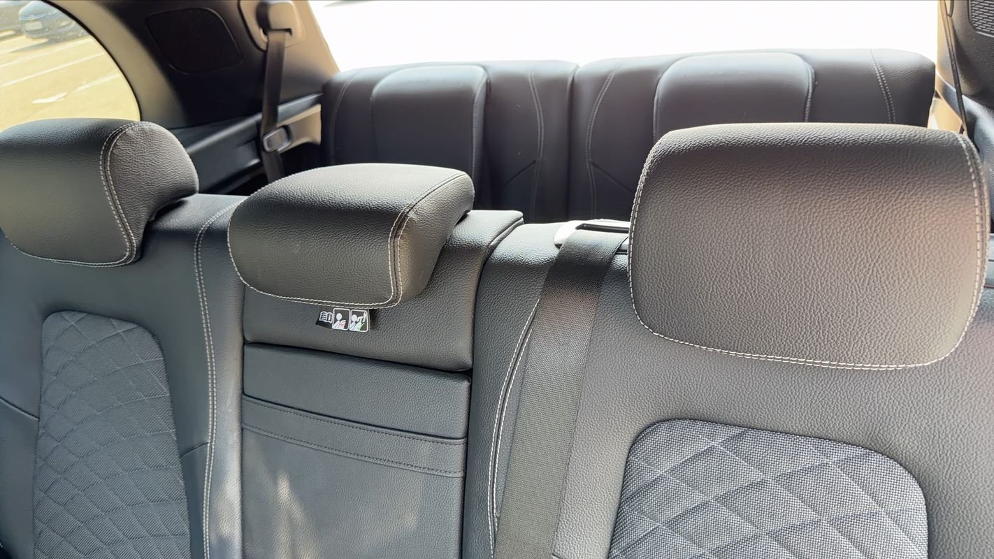 Mercedes GLB - Photo 25