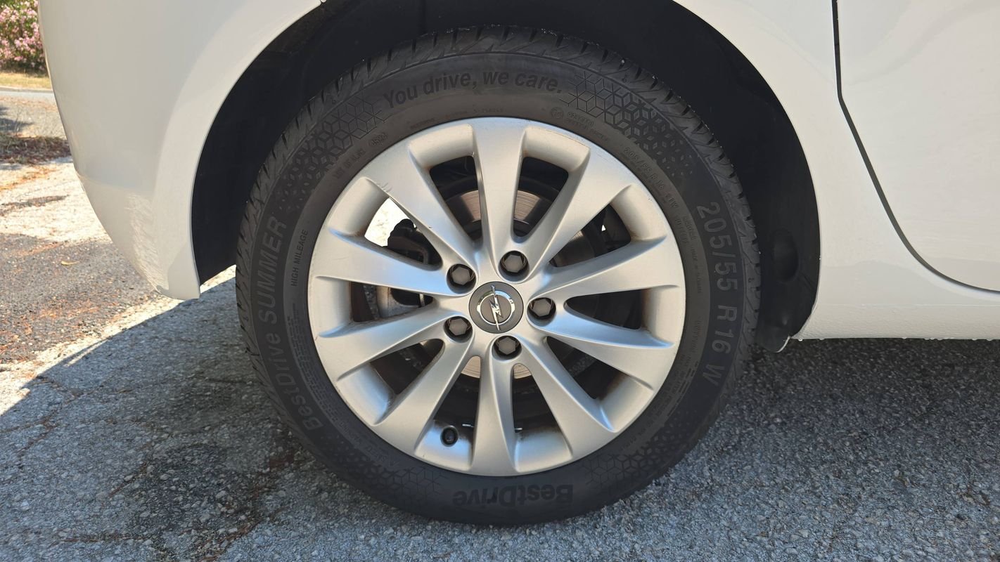 Opel Meriva - Photo 16